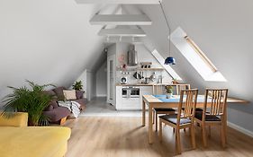 Urokliwy apartament na poddaszu w Gdańsku